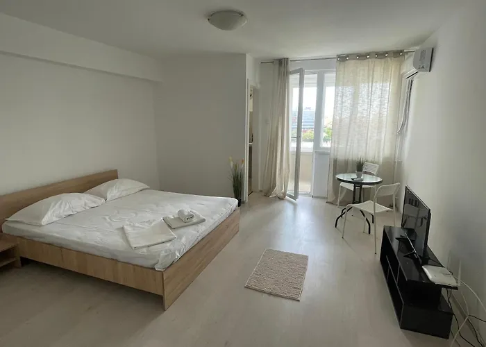 Near Center 1 Room Apartment